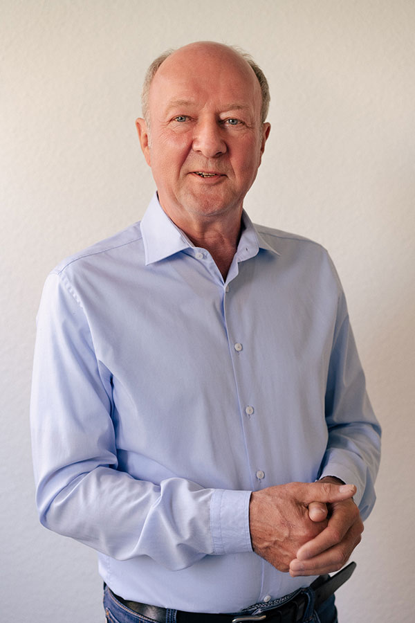 Dr. Ekkehard Schmidt